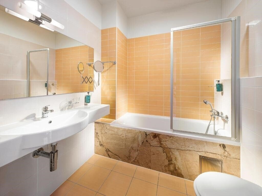 Фото Hotel Michael Praha 4*