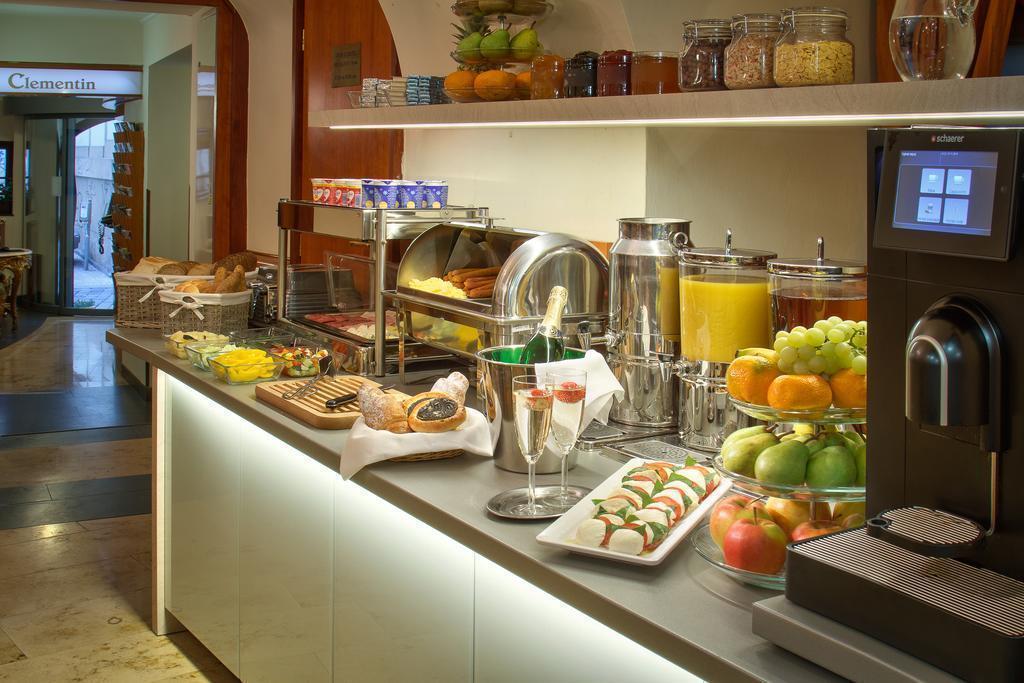 Зображення Clementin Old Town 4*