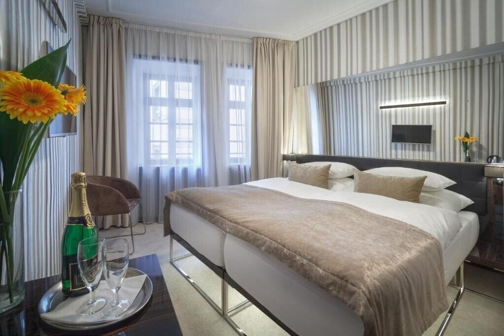 Фото Clementin Old Town 4*