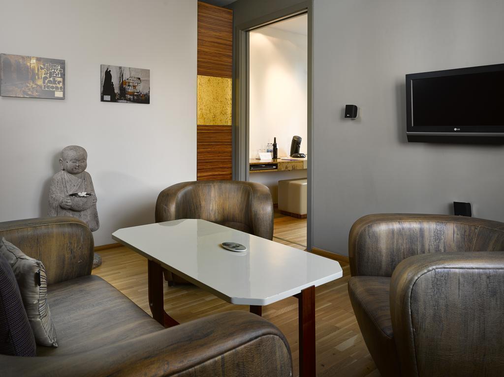 Изображение Icon Hotel & Lounge 4*