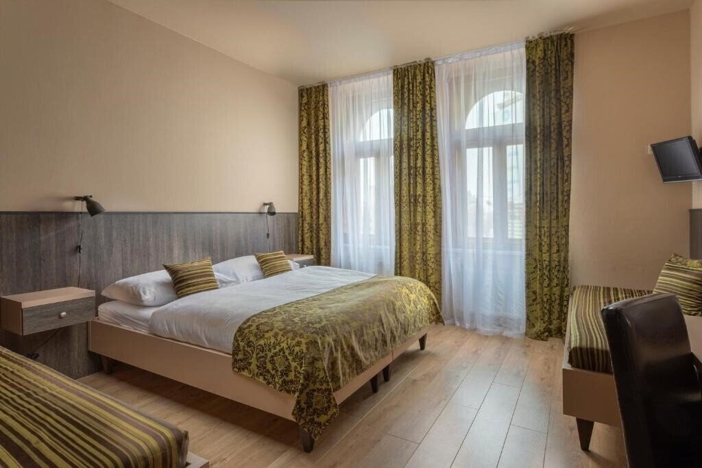 Готель Prague Centre Superior 3*
