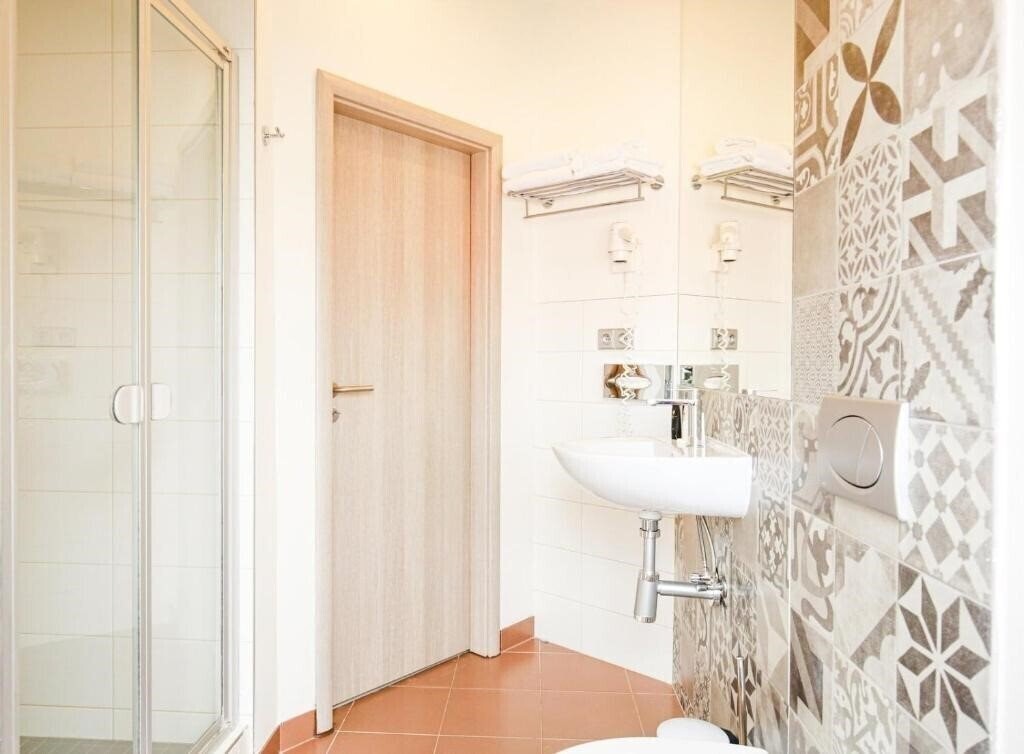 Зображення Victoria 3*