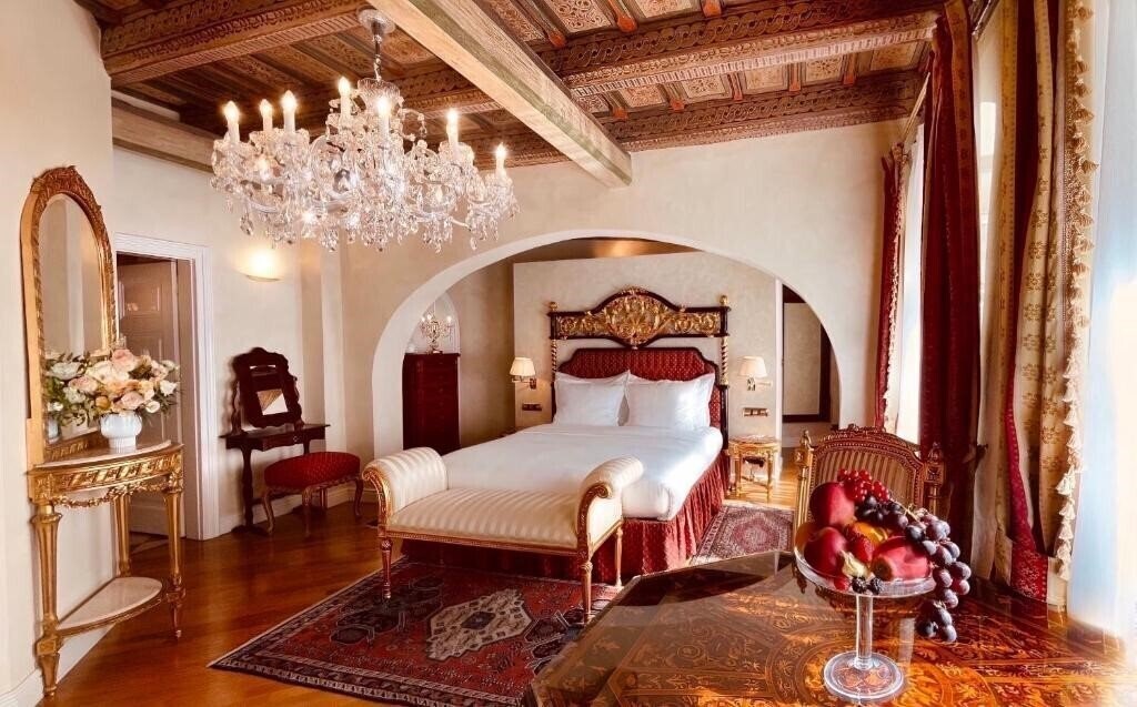 Отель Alchymist Castle Suite Apt апартаменты
