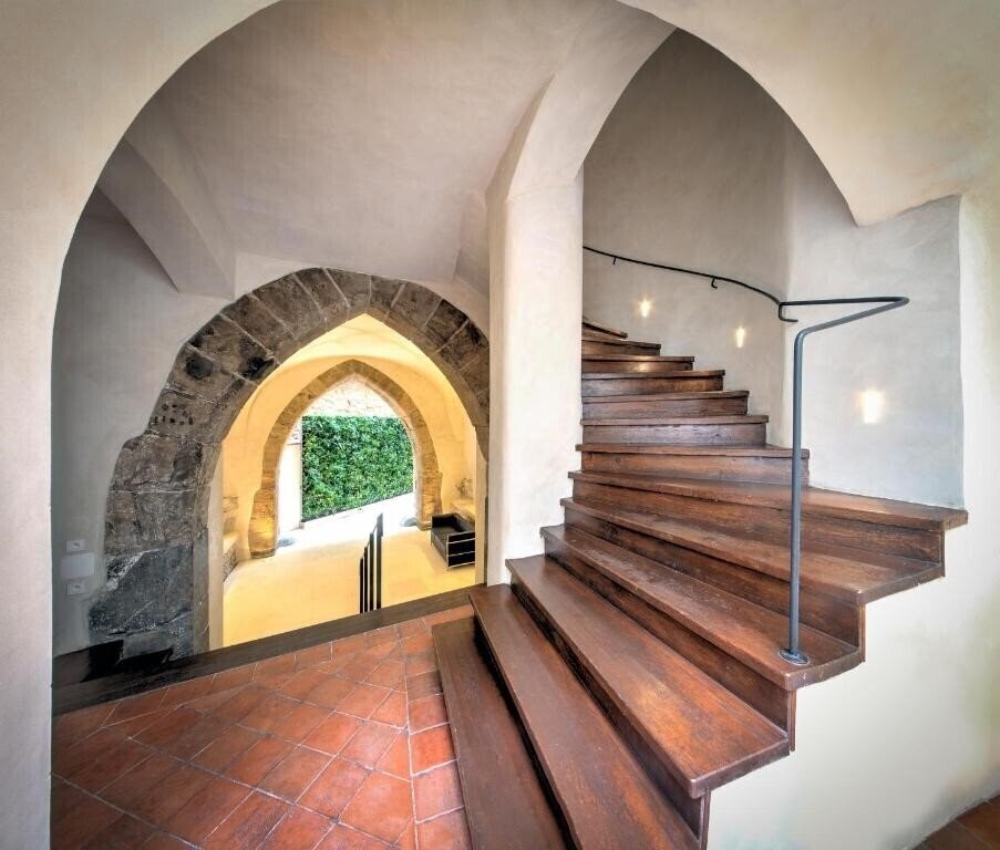 Изображение Bishops House 4*