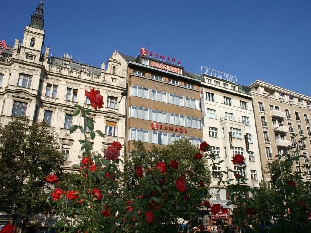 Готель Ramada Prague City 4*