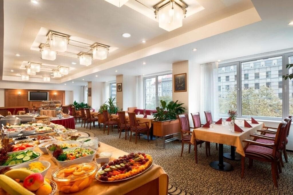 Фото Ramada Prague City 4*