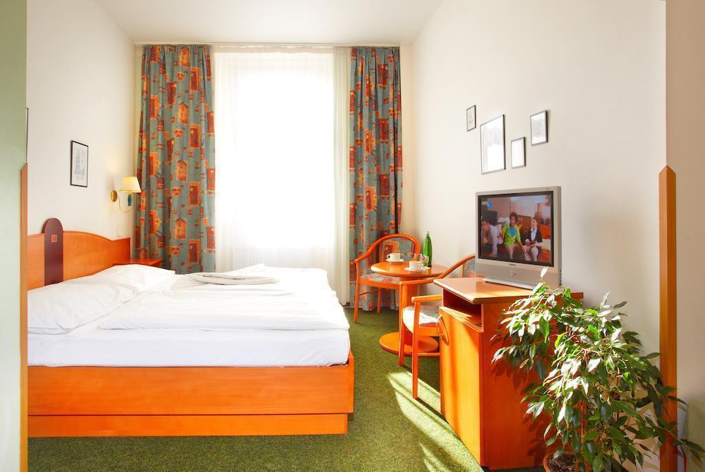 Картинка Merkur 3*