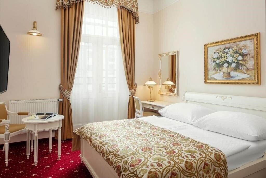 Отель Alqush Downtown 4*