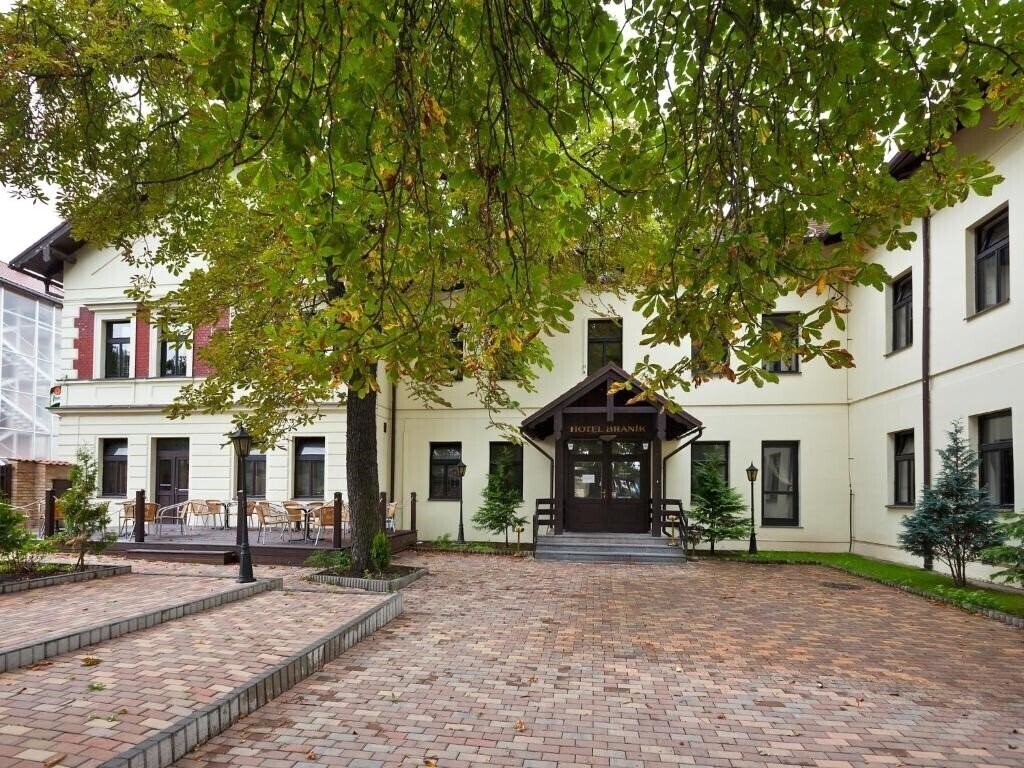 Готель Branik 3*