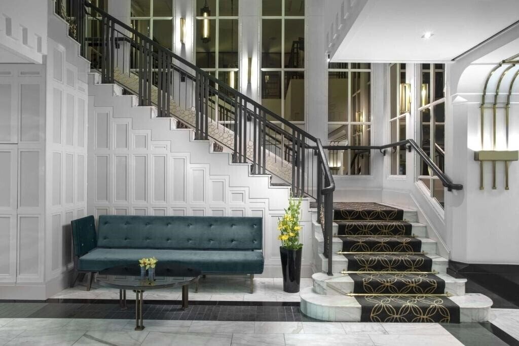 Отель Hilton Prague Old Town 5*