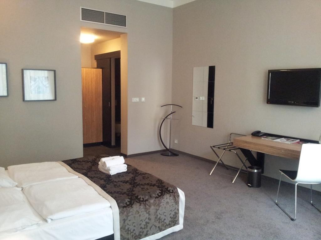 Картинка Noir 4*