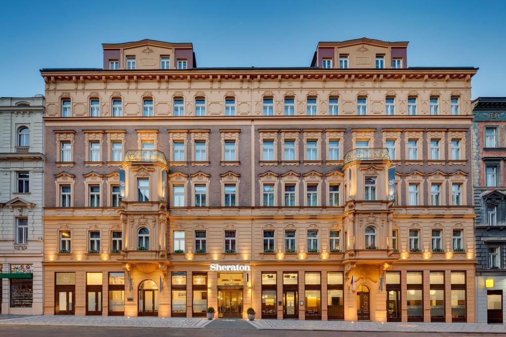 Готель Sheraton Prague Charles Square Hotel 5*
