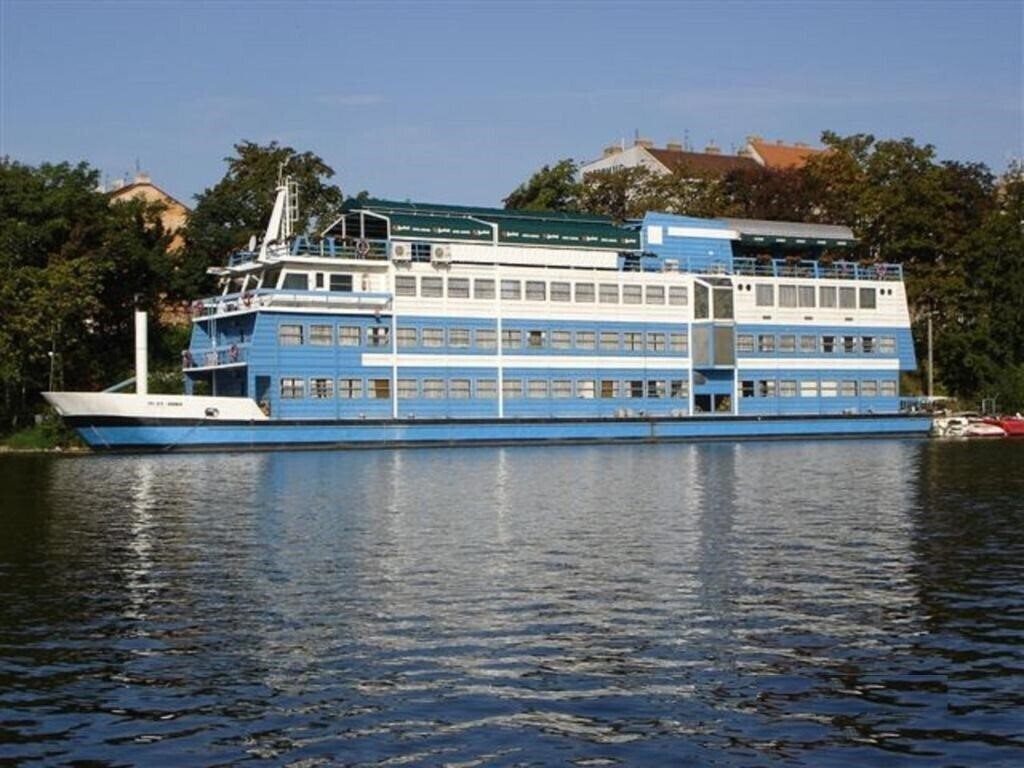 Готель Vodnik 3*
