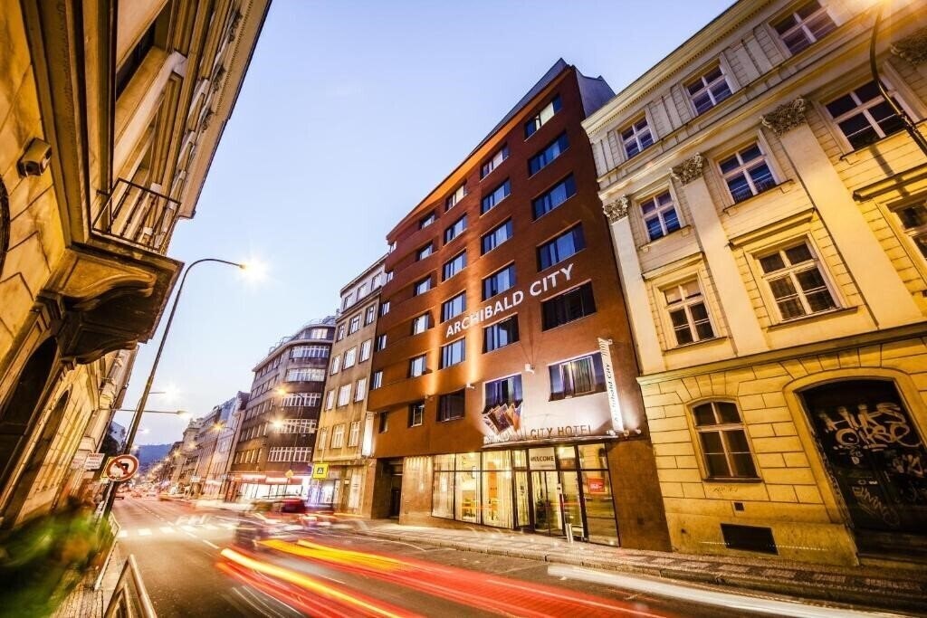 Готель Archibald City 4*