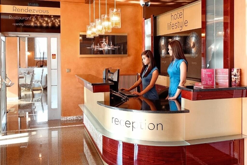 Готель Lifestyle Praha 4*