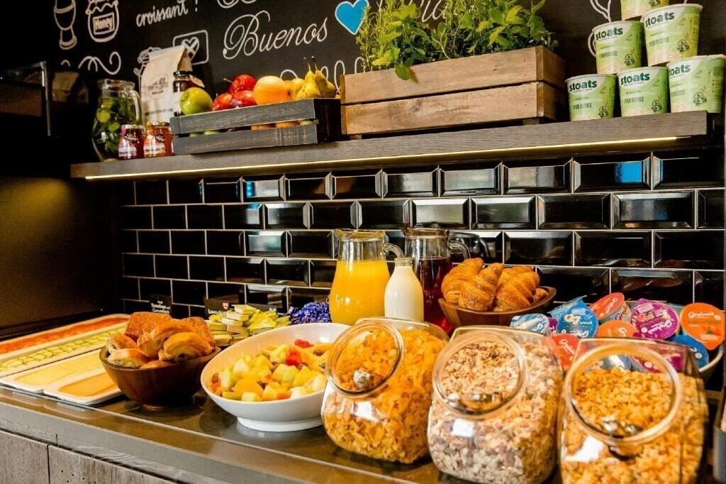 Фотографія Motel One Praha 3*