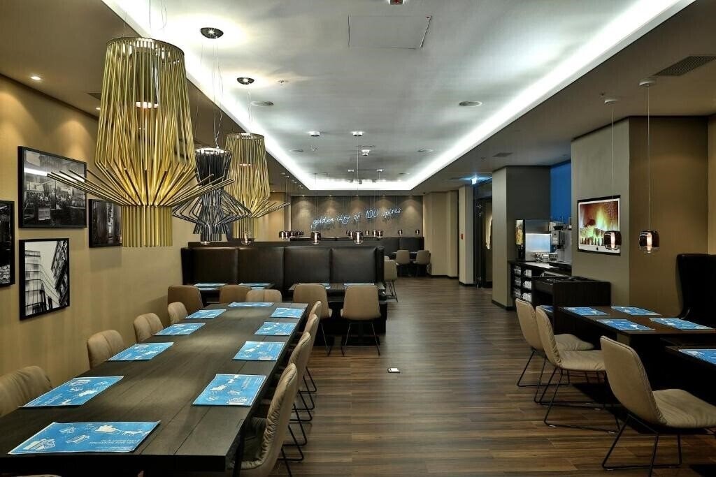 Изображение Motel One Praha 3*