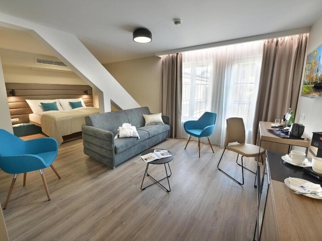 Фото Ea Hotel New Town 4*