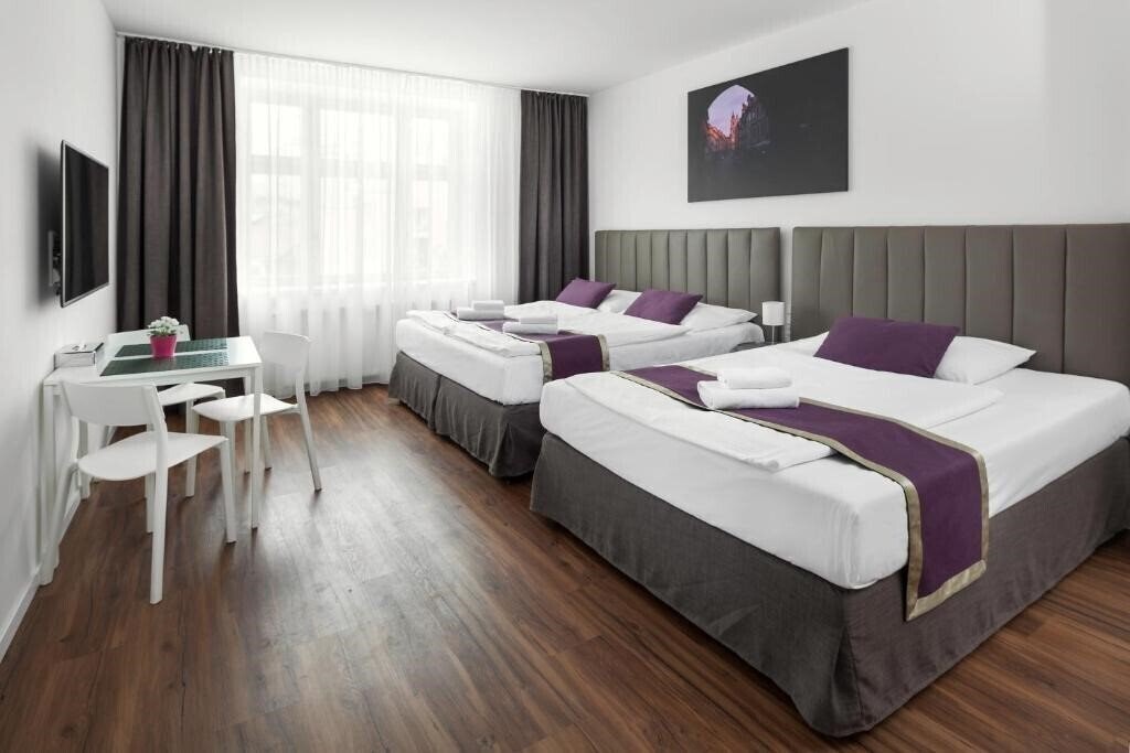 Фото Elizabeth Suites 4*