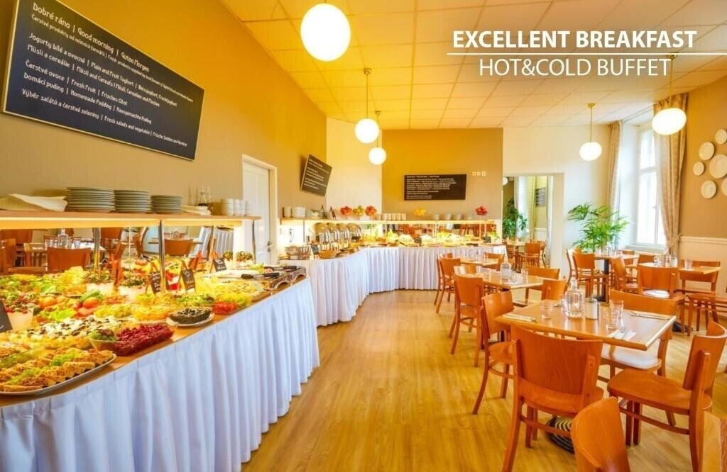 Фотографія Metropolitan Old Town Hotel 3*