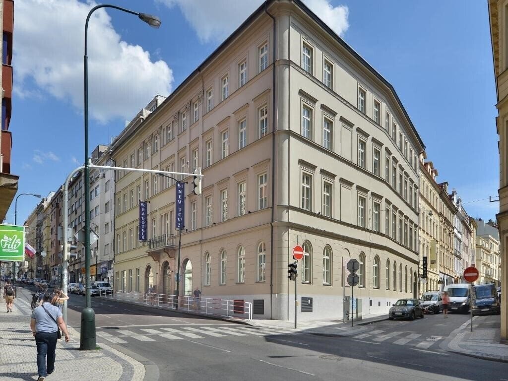 Готель New Town Prague 4*