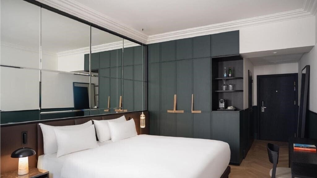 Готель Almanac X Alcron Prague 5*