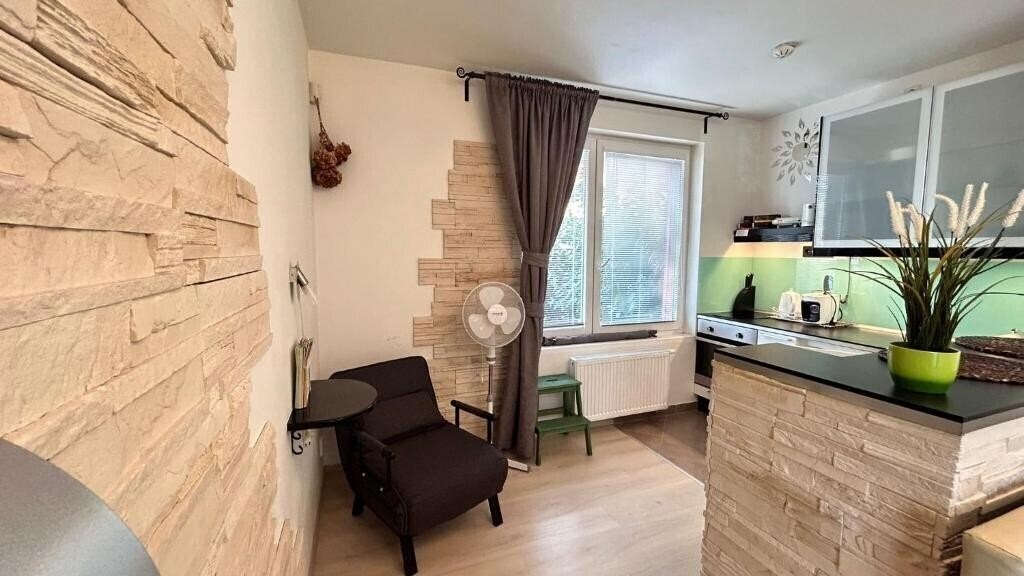 Готель Bastien Studio 4*