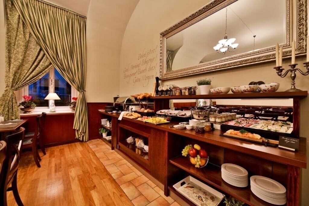 Фотография Hotel Julian 4*