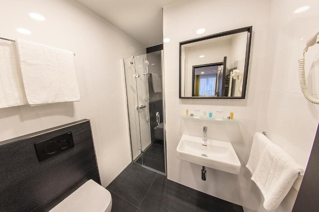 Фотографія Hotel Valcha 4*