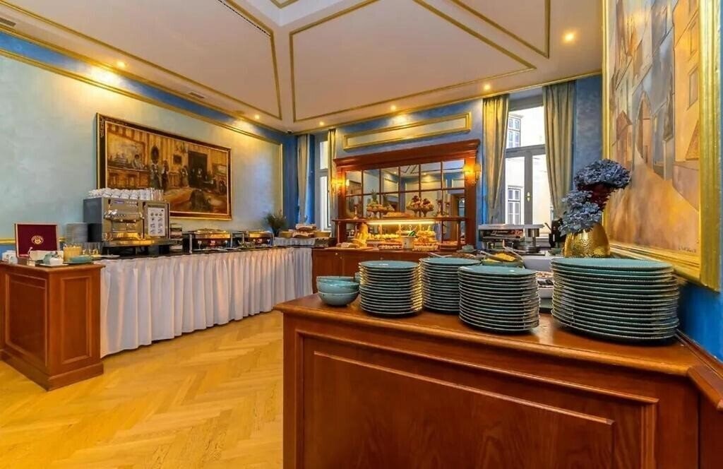 Фото Hotel Kinsky Fountain 4*