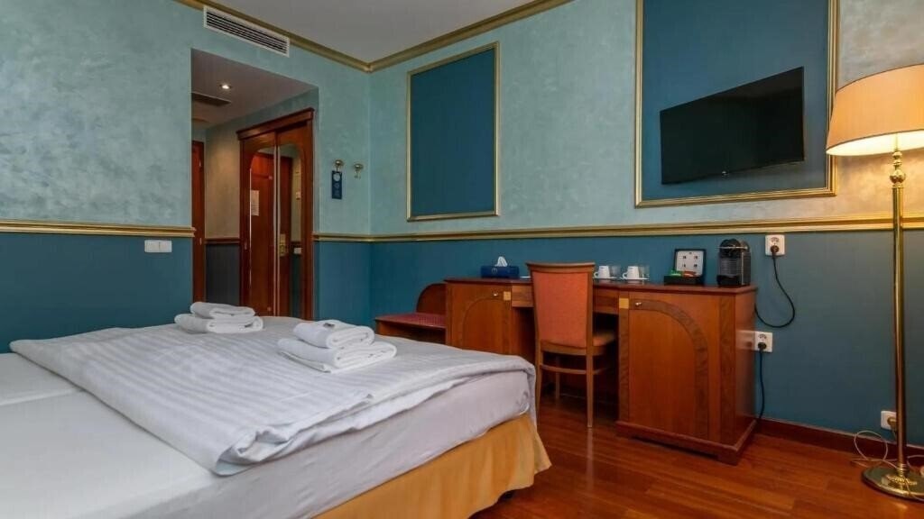 Картинка Hotel Kinsky Fountain 4*