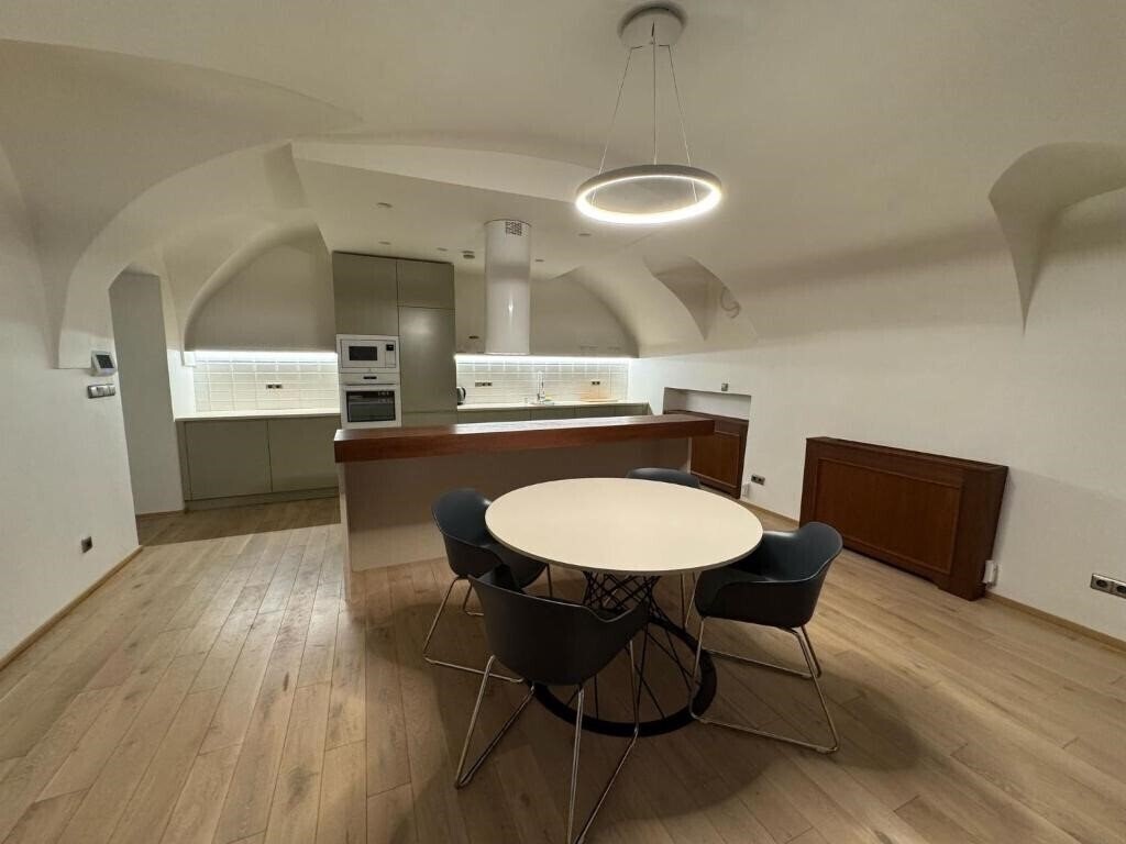 Фотография Hotel U Tri Pstrosu 4*