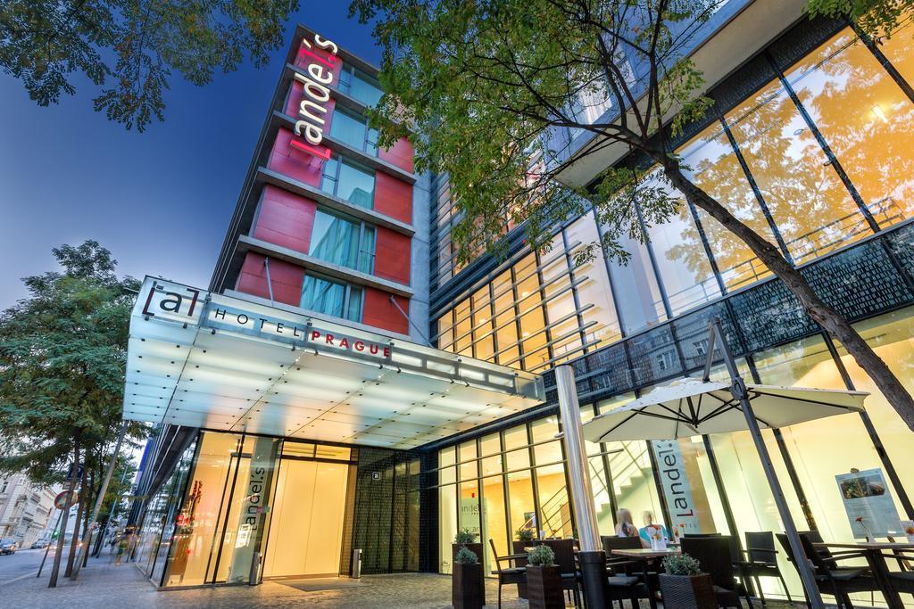 Готель Andel`s Hotel Prague 4*