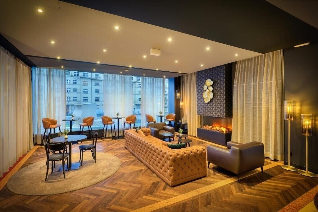 Отель Diplomat 4*