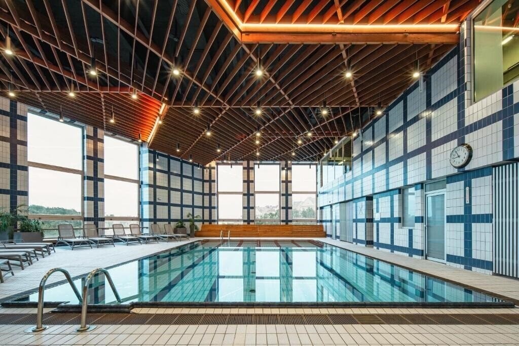 Зображення Piramida 4*
