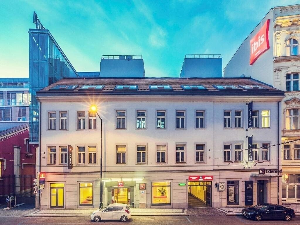 Отель Ibis Praha Old Town 3*