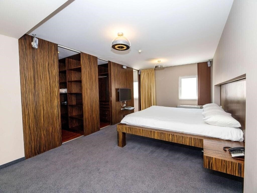 Фото Ibis Praha Old Town 3*