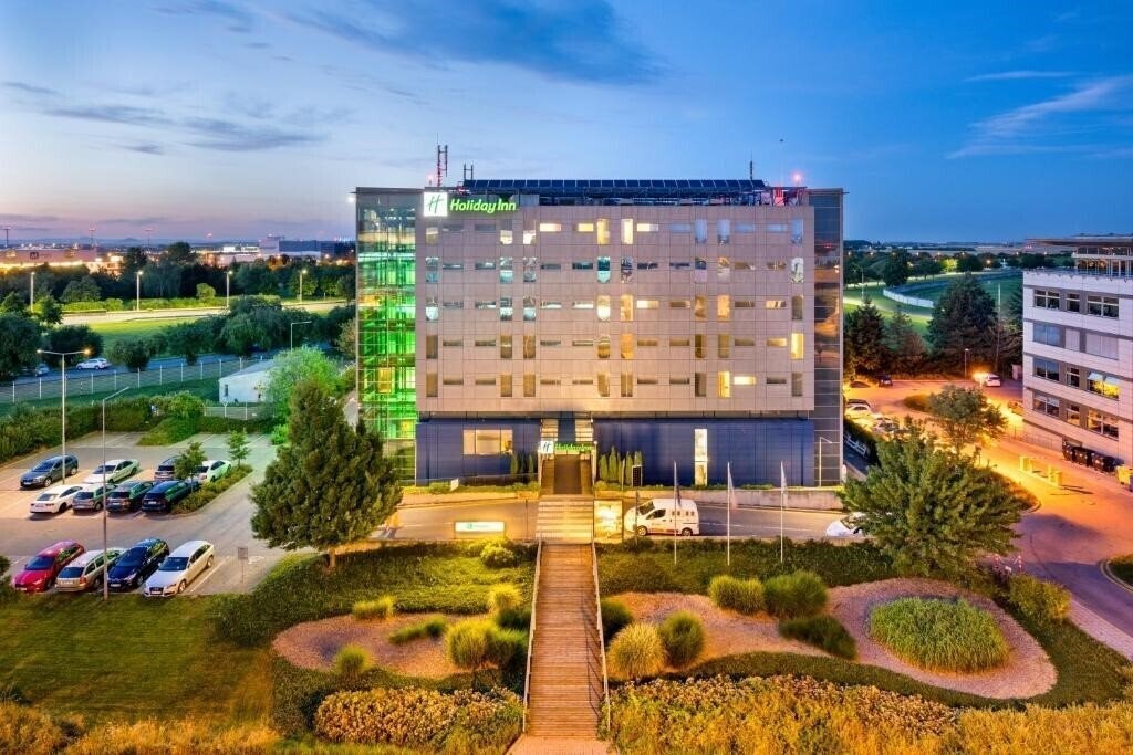 Готель Holiday Inn Prague Airport 4*