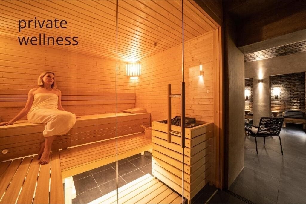 Картинка The Viaduct Suites & More 4*