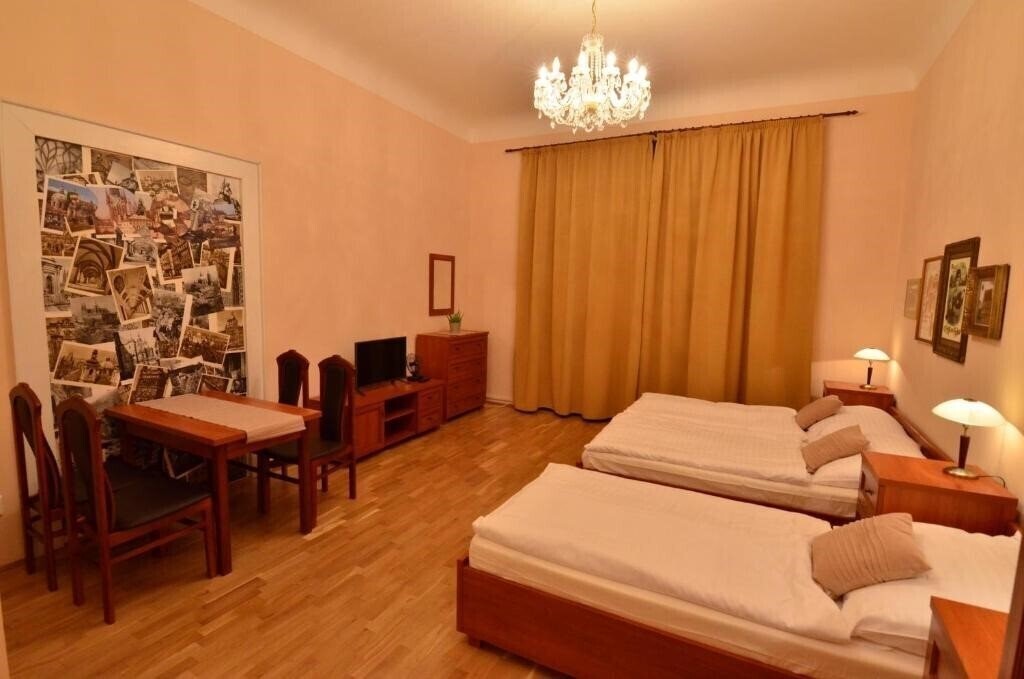 Фото Pension Karlova 3*