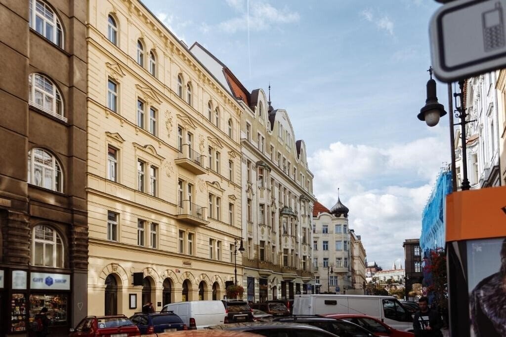 Отель High Heaven Residence 3*
