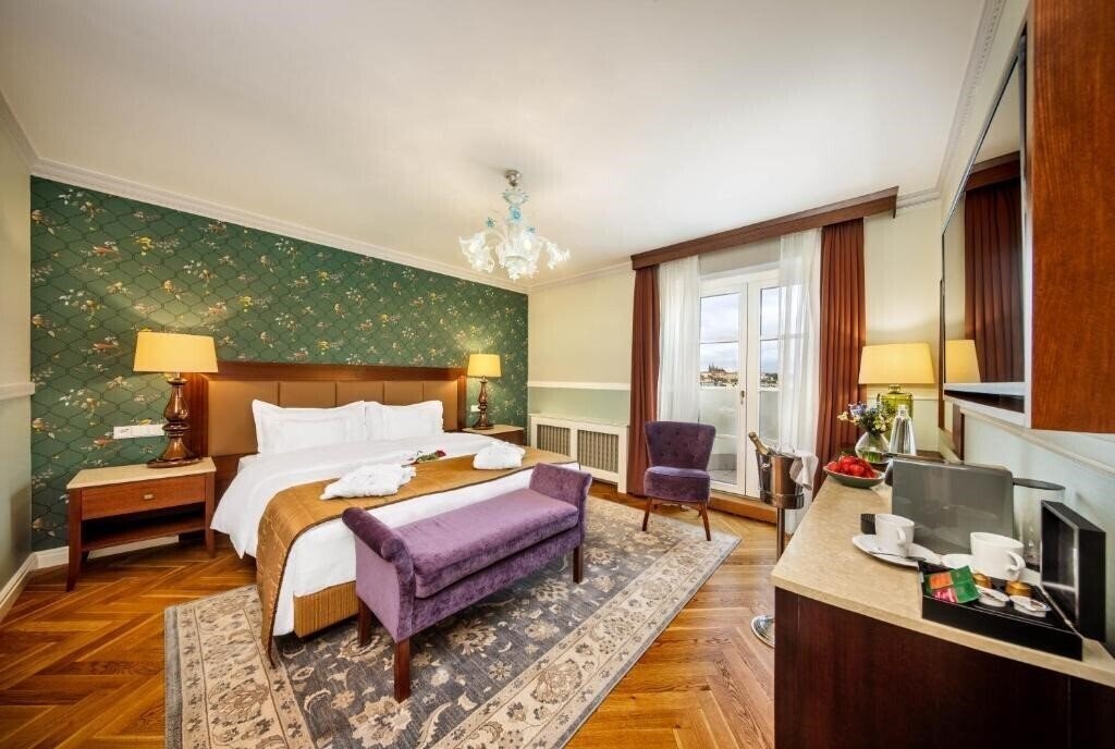 Фото Esplanade 4*