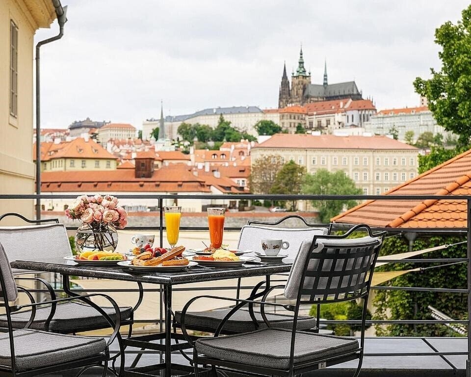 Готель Four Seasons 5*