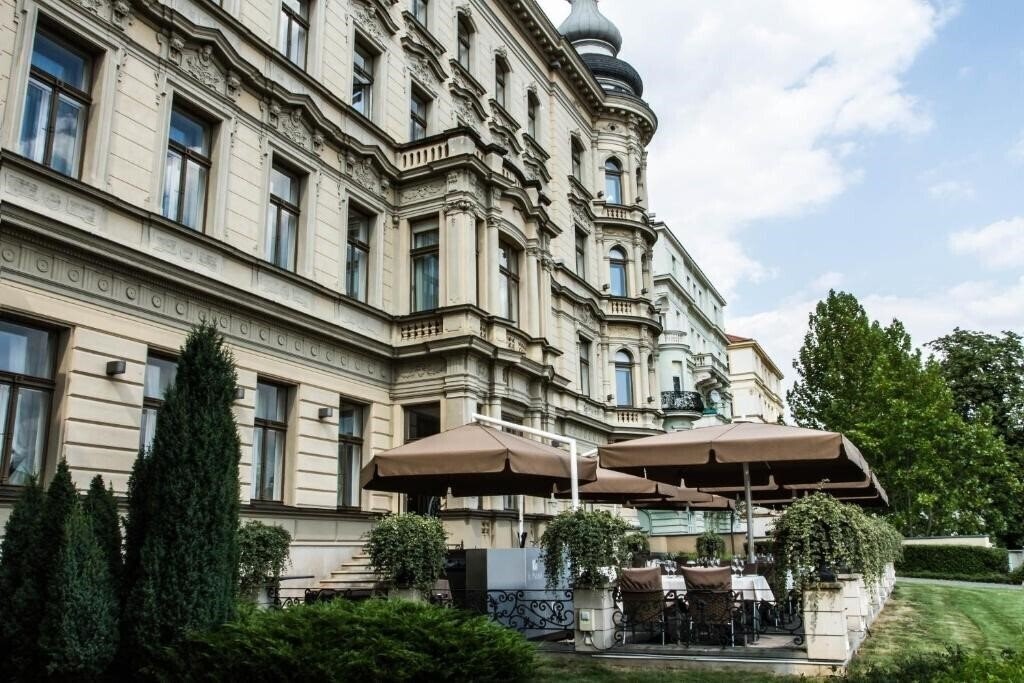 Готель Le Palais 5*
