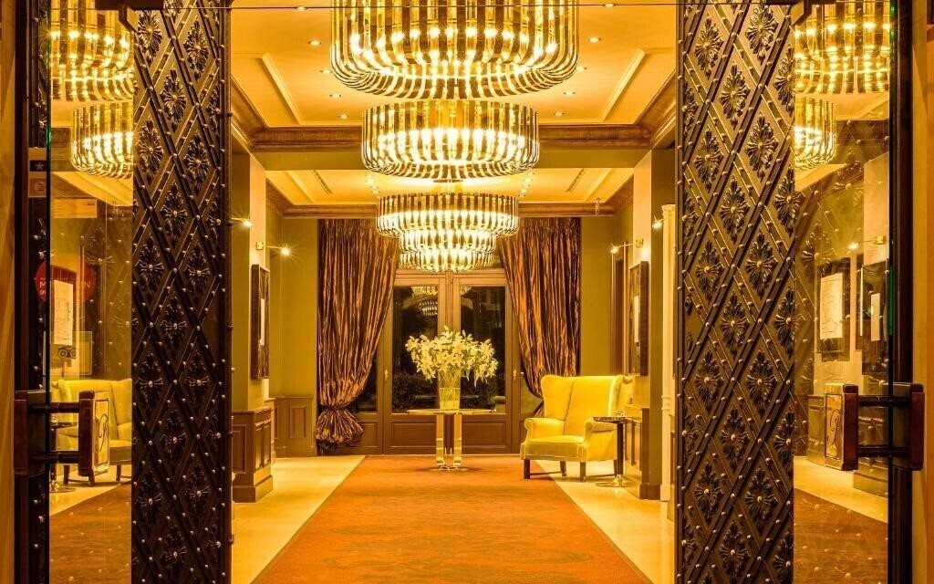 Картинка Le Palais 5*