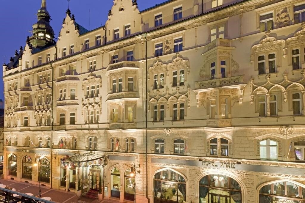 Отель Paris 5*