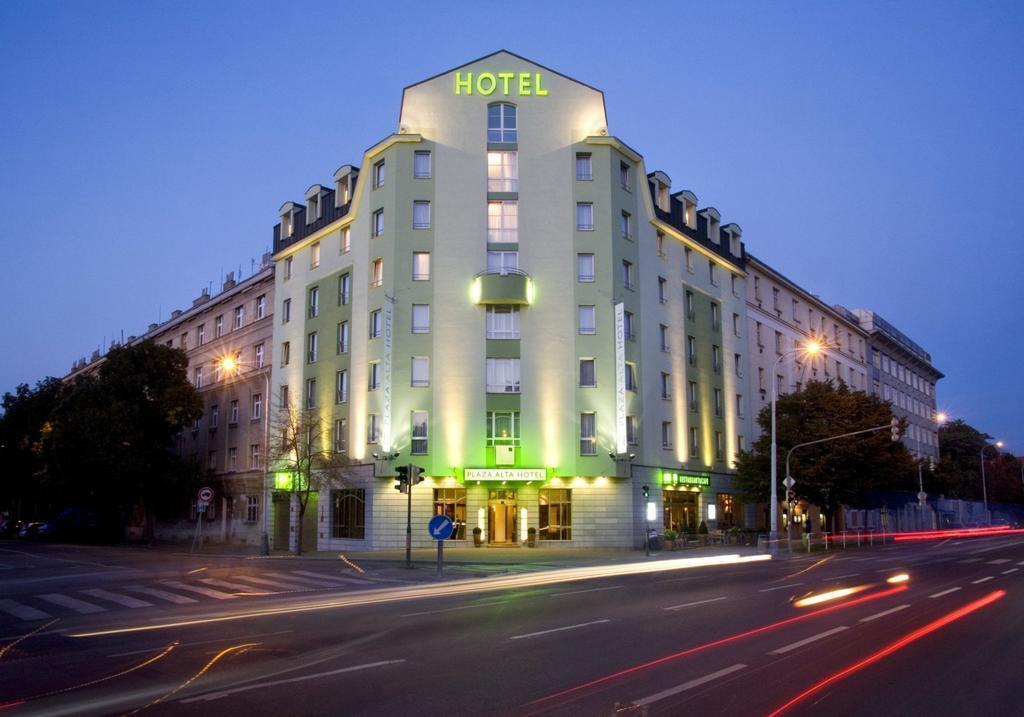Готель Alta Hotel 4*