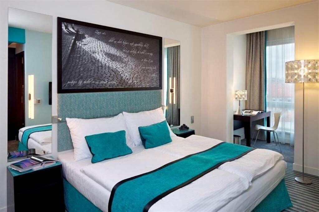 Фото Red & Blue Design Hotel Prague 4*