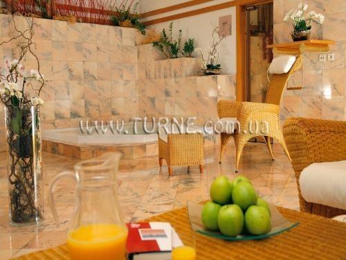 Фотографія Golden Tulip Savoy Prague 5*