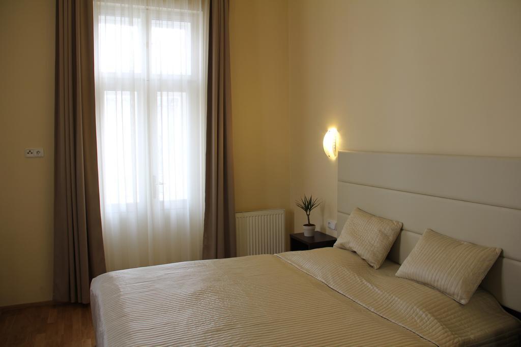 Готель Trevi Hotel Praha 3*